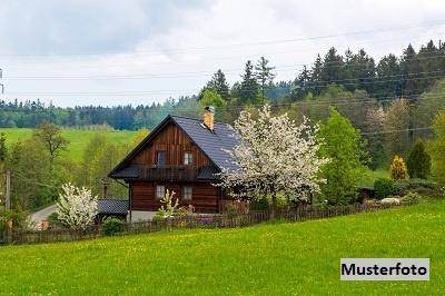 Landwirtschaftl. Anwesen in freier, ruhiger und sonniger Wohnlage
