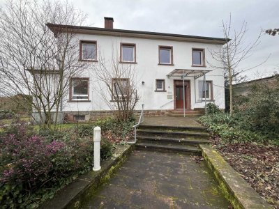 Großzügiges Einfamilienhaus in Zweibrücken (Stadt) - Bezug ab sofort
