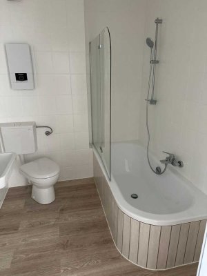 Zweitbezug nach Sanierung: attraktive 4-Zimmer-Wohnung mit Balkon in Gießen, evtl. Ab 01.09. frei