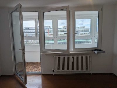 1,5-Zimmer Wohnung in Augsburg-Hochfeld mit Balkon, Tiefgarage und beste Location.