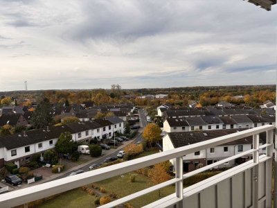 Frisch renovierte 4-Zimmer-Wohnung mit Südbalkon und Stellplatz im Hanseviertel!