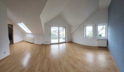 Modernisierte 2-Raum-Wohnung mit Balkon und Einbauküche in Amtzell