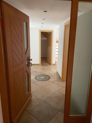 Familienfreundlich 3-Zimmer Wohnung mit Stellplatz und Terrasse