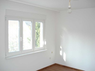 Helle 2-Zimmer-Wohnung mit modernen Schallschutzfenstern – zentral und ruhig wohnen