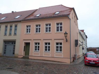 Stilvolle, kernsanierte 2,5-Dachgeschosswohnung in der Altstadt von Neuruppin