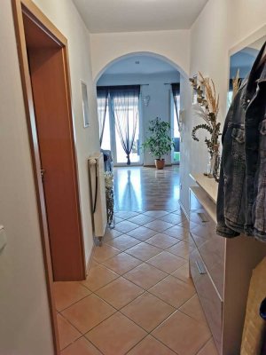 Exklusive, gepflegte 3,5-Raum-EG-Wohnung mit gehobener Innenausstattung mit EBK in Schifferstadt