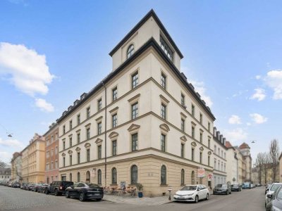 Stilvolle 2-Zi.-Altbauwohnung im denkmalgeschützten Gebäude direkt am Englischen Garten in München
