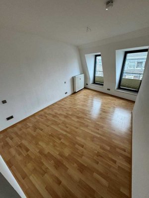 Wunderschöne 2-Zimmer Wohnung im Herzen von Moers!