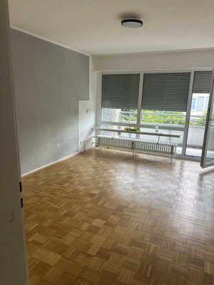 Zentrumsnahe Erdgeschosswohnung mit Balkon in ruhiger Lage