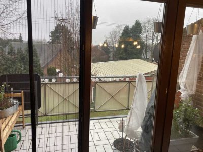 schöne DG Wohnung mit Balkon in Asperden mit 3 Zi.