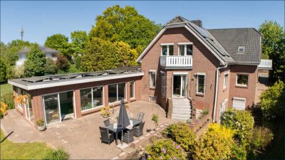 Exklusives Einfamilienhaus mit Schwimmbad, Einliegerwohnung und unverbaubarer Weitblick