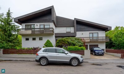 Architektenvilla mit großem Garten, Sauna &amp; Kamin – Ruhelage in einer der besten Wohngegenden Wiener Neustadts