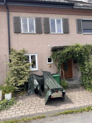 Charmantes Reihenhaus in zentraler Lage – Salzburg Taxham