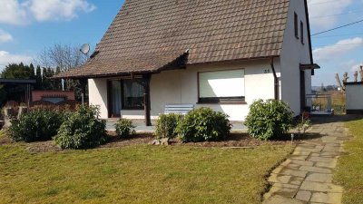 Einfamilienhaus in Hamm-Sieg mit großem Garten