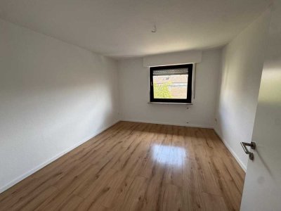 1- Zimmer- Wohnung - Erstbezug nach Sanierung