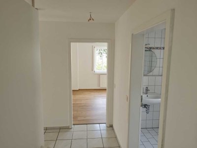 Frisch renovierte 2-Zimmer-Wohnung mit Südbalkon in Bondorf - perfekte Verkehrsanbindung!