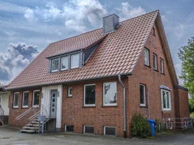 Wohnhaus (5 Zimmer) mit Terrasse & Garten im Grünen, 2 Stellplätze