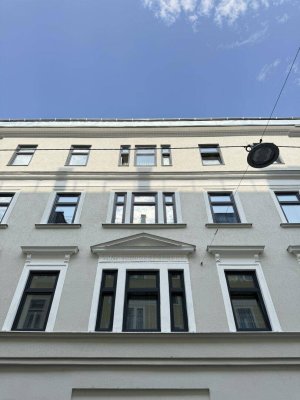 Stilvolle Altbauwohnung mit Lift – Unbefristet vermietet