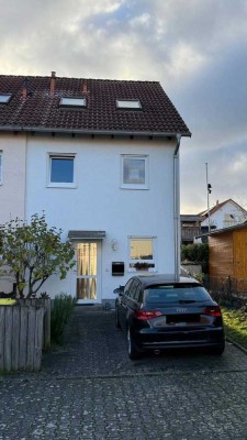 *Für Kapitalanleger, oder Selbstnutzer* Gemütliches Reiheneckhaus in Feldrandlage