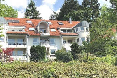 Tolle 4 1/2 Zi.-ETW im EG mit: zusätzlichem Hobbyraum, Terrasse, Garten, TG-Stellplatz