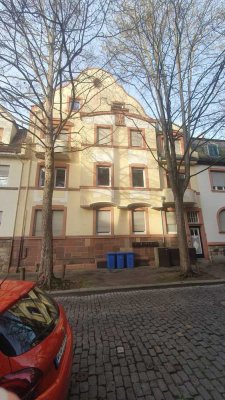 Lust auf Wohnen in stillvollen Altbauambiente?