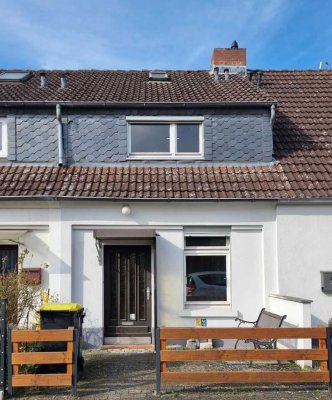 Kleines altes Reihenhaus in Kralenriede