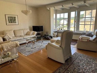 Großzügige, gehoben ausgestattete 4,5-Zimmer-Wohnung, mit Balkon, Gartenblick, EBK, Wallbox