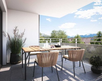 Blick Richtung Mangfallkanal: Großzügige 3-Zimmer-Wohnung mit wunderbarer Loggia