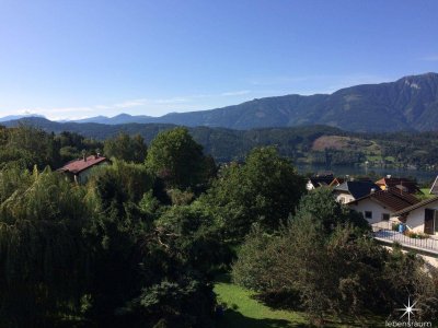 Wohntraum mit Seeblick: Renovierte 2-Zimmer-Wohnung in Seeboden. Stellplätze vor der Türe. Abstellraum und Keller.