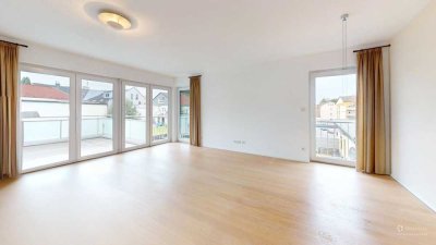 Hochwertige 3- Zimmer Wohnung mit Balkon, Aufzug, Garage uvm.