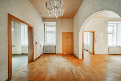 Hofseitiger Altbau nächst Wien Mitte und City!