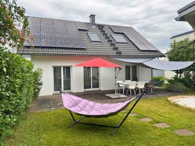 Exklusives Wohnen in Zell-Weierbach – Modernes Einfamilienhaus mit zukunftssicherer Technik
