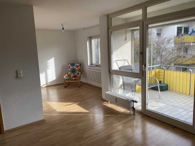 Geräumige 2,5-Zimmer-Seniorenwohnung in Neckarsulm, Nähe Stadtpark