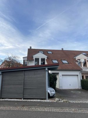 Preiswertes, großes und gepflegtes Haus mit fünf Zimmern und EBK in Bad