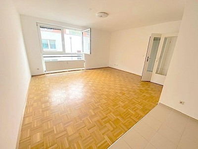 PROVISIONSFREI VOM EIGENTÜMER! RUHIGE 1-ZIMMER WOHNUNG IN DER FORSTHAUSGASSE!