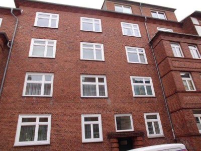 Renovierte 3-Zimmer-Wohnung mit Balkon, Landreiterstraße in 19055 Schwerin