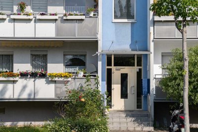 Sofort bezugsfertig: 4-Zimmerwohnung mit Balkon und Aufzug im 2.OG!