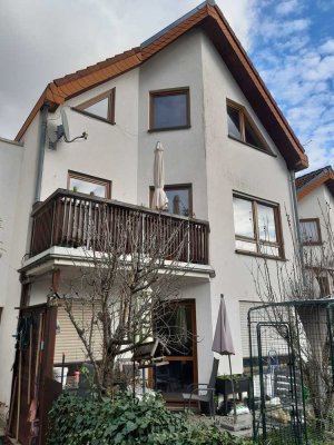 Sonnige 5-Zimmer Maisonette-Wohnung in Trier-Zewen