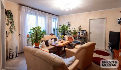 Helle 2-Zimmer-Wohnung mit Balkon, Aufzug und TG-Platz