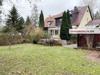 IMMOBERLIN.DE - Attraktives Haus mit naturschönem Südgarten in ruhiger Lage