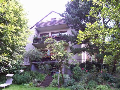 Gepflegte 2-Zimmer Dachgeschosswohnung mit Balkon in Bonn-Ippendorf