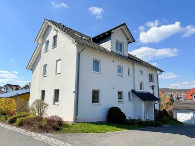 Schöne 2-Zimmer-Wohnung mit Balkon und Garage in Rödental/Einberg!