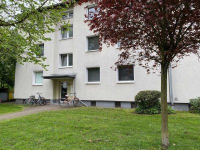 FREI AB 01.09.25 ! Gemütlich 2,5- Zimmer Wohnung mit Balkon in Düsseldorf- Hassels ! Provisionsfrei!