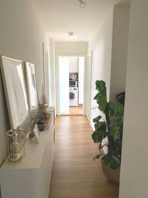 Wunderschöne, generalsanierte 3-Zimmer Wohnung im tollen Altbau mit großer Wohnküche