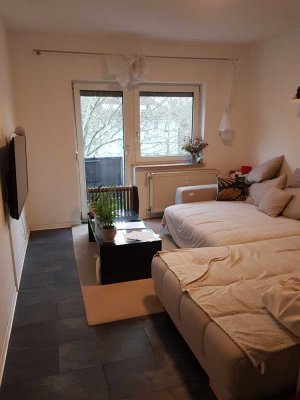 2 Zimmer-Maisonette, Einbauküche, Bad, Balkon, Stellplatz in Kaiserslautern