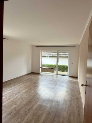 Helle 2-Zimmer Wohnung mit Terrasse in Bargteheide