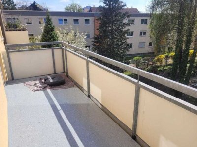 Großzügig im 2. OG, ruhig gelegen, mit West-Balkon