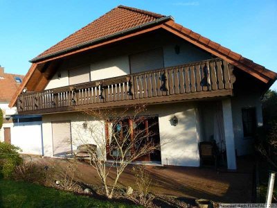 Oberursel-Oberstedten - Grosszügiges Familienhaus in einmaliger Feldrandlage