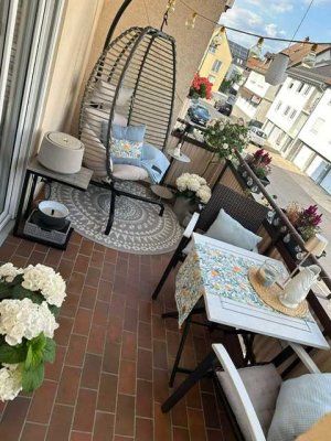 Kaltental, großzügige 2,5 Zimmer Wohnung + Balkon/Einbauküche, frei 1.7.2025
