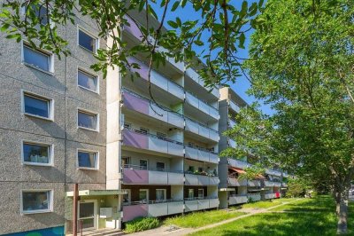 Aktuelle Renovierung einer schönen 3-Zimmer-Wohnung mit Balkon!